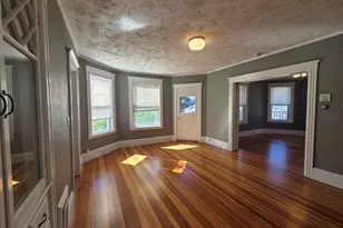 13 Everett St, Lynn, MA 01904 - Photo 2