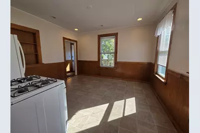 1-3 Everett St #3, Lynn, MA 01904 - Photo 8