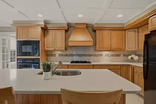 331 Albany St, Fall River, MA 02720 - Photo 8