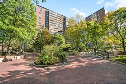 2 Hawthorne Place #15R, Boston, MA 02114 - Photo 20
