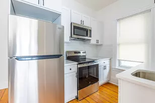 633 E 6th St, Boston, MA 02127 - Photo 2