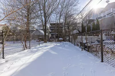 633 E 6th St, Boston, MA 02127 - Photo 22