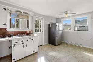 13 Horton St, Taunton, MA 02780 - Photo 18