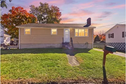 13 Horton St, Taunton, MA 02780 - Photo 2