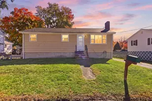 13 Horton St, Taunton, MA 02780 - Photo 2