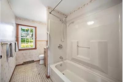 20 Deerfield Dr, Northampton, MA 01062 - Photo 22