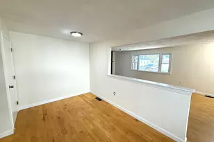 9 Dwight St, Watertown, MA 02472 - Photo 4