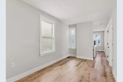 9 Cross St, Somerville, MA 02145 - Photo 16