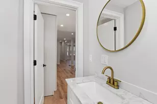9 Cross St, Somerville, MA 02145 - Photo 14
