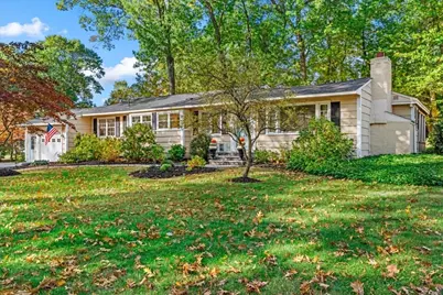 268 Colonel Hunt Dr, Abington, MA 02351 - Photo 4