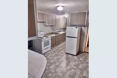 93 Montrose St, Springfield, MA 01109 - Photo 16