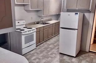 93 Montrose St, Springfield, MA 01109 - Photo 16