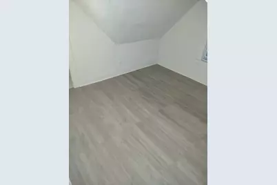 93 Montrose St, Springfield, MA 01109 - Photo 20