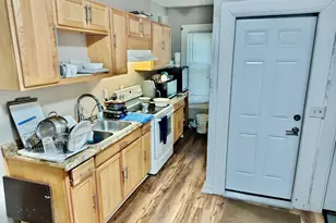 93 Montrose St, Springfield, MA 01109 - Photo 4