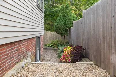 20 Chestnut Street, Newburyport, MA 01950 - Photo 4