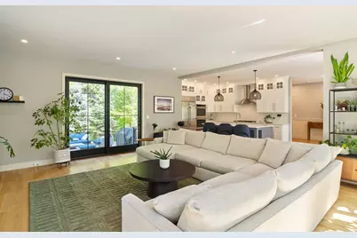 32 Lantern Ln, Wellesley, MA 02481 - Photo 10