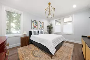 64 Auburn St, Newton, MA 02466 - Photo 12