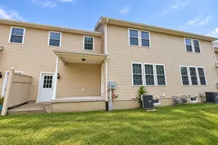 54 E Silver St, Westfield, MA 01085 - Photo 4