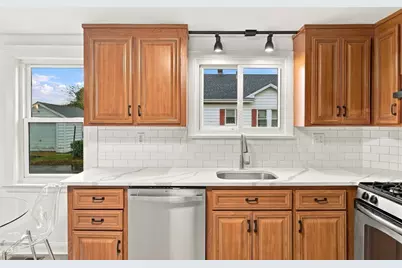 6 Norfolk Ave, Peabody, MA 01960 - Photo 16