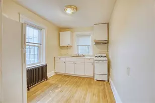 17 Greenleaf St, Quincy, MA 02169 - Photo 6