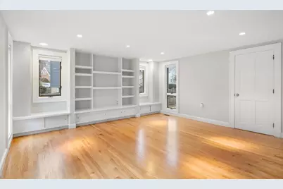 21 Lantern Lane #21, Newton, MA 02459 - Photo 6