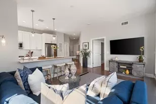 8 Sanborn St, Reading, MA 01867 - Photo 6
