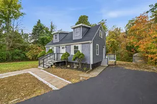 405 Plymouth St, Holbrook, MA 02343 - Photo 2