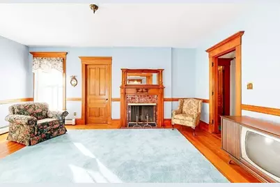 38 Burncoat St, Worcester, MA 01605 - Photo 18