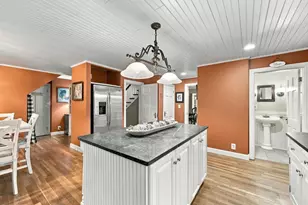 670 Amherst Rd, Granby, MA 01033 - Photo 8