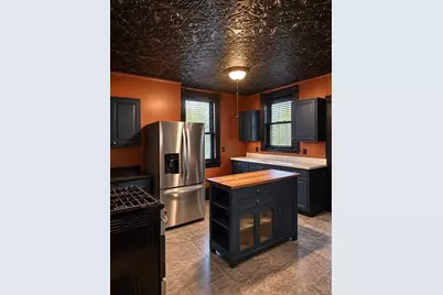 55 Florida St, Springfield, MA 01109 - Photo 16