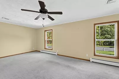 305 Wren St, Taunton, MA 02718 - Photo 14