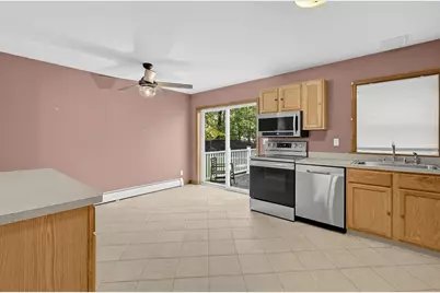 305 Wren St, Taunton, MA 02718 - Photo 6