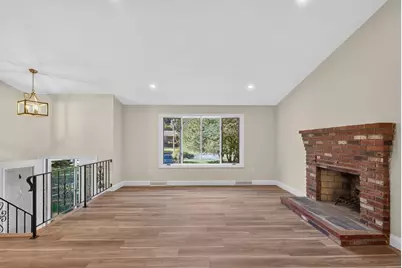 120 Appletree Cir, Bridgewater, MA 02324 - Photo 8