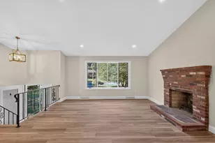 120 Appletree Cir, Bridgewater, MA 02324 - Photo 8