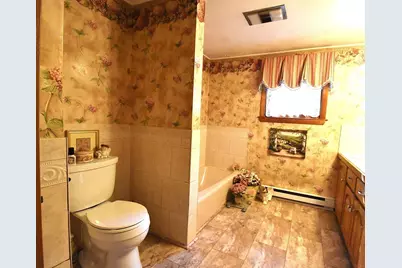 17 Wedgewood Ln, Millbury, MA 01527 - Photo 24