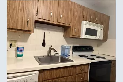 60 Pleasant St #208, Arlington, MA 02476 - Photo 8
