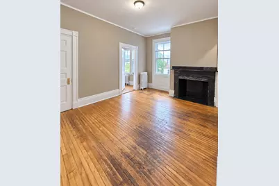 542 County St #5, New Bedford, MA 02740 - Photo 2