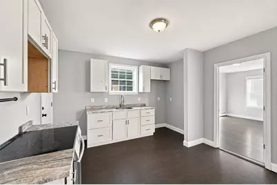 32 Park St, Salem, MA 01970 - Photo 8