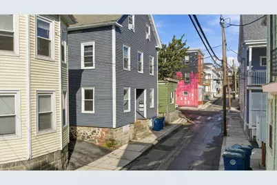 32 Park St, Salem, MA 01970 - Photo 4