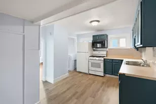 260 Phillips Ave, New Bedford, MA 02746 - Photo 14