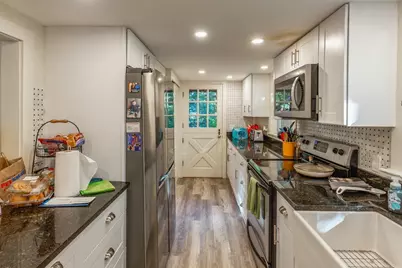 324 Sandwich St, Plymouth, MA 02360 - Photo 10