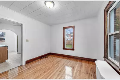 73 Santa Barbara St, Springfield, MA 01104 - Photo 8