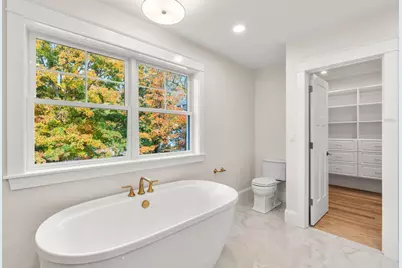238 E Main St, Georgetown, MA 01833 - Photo 22