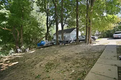 133 Hampden St, Chicopee, MA 01013 - Photo 8