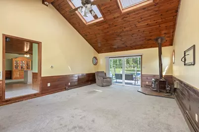 6 Tracey St, Acushnet, MA 02743 - Photo 12