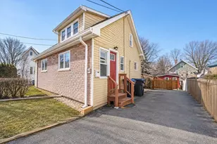 88 Pearl St, Stoughton, MA 02072 - Photo 2