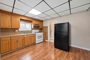 88 Pearl St, Stoughton, MA 02072 - Photo 4