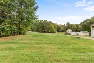 700 County St, Seekonk, MA 02771 - Photo 34