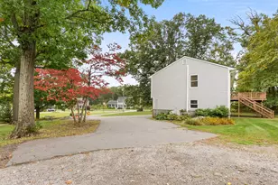 700 County St, Seekonk, MA 02771 - Photo 36