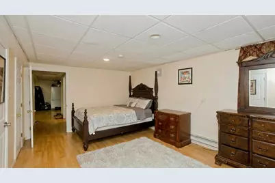 274 Gilbert Ave, Springfield, MA 01119 - Photo 18